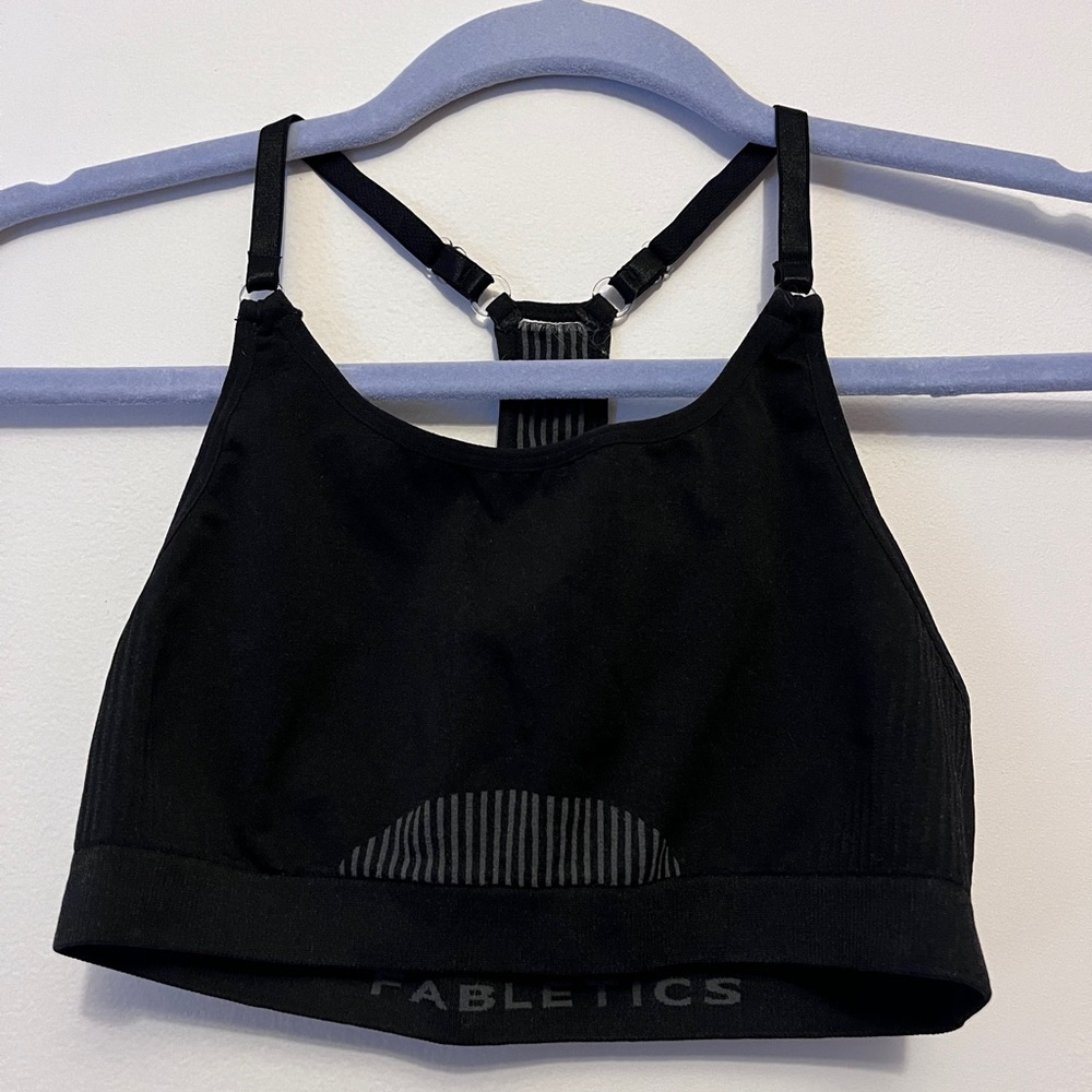 Fabletics sports bra